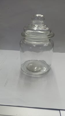 צנצנת זכוכית שקןף חלק עם מכסה.220 מל