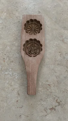 תבנית מעמול עץ שתי צואות.