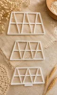 שבלונה לחיתוך משולשים רוחב 5 סמ גובה 8 סמ.(עוגיות לוקום9